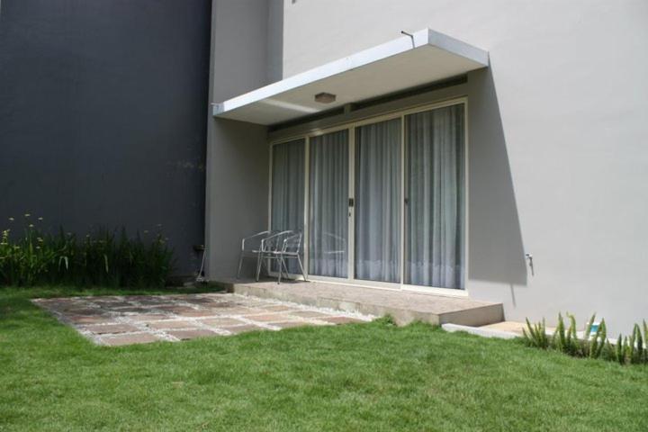 Imah Dago Villa - Budget Staycation Villa In Бандунг Екстериор снимка